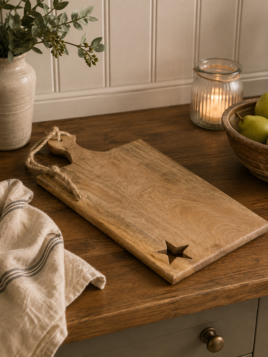 Natural Wooden Star Cut-Out Chopping Board – 49cm