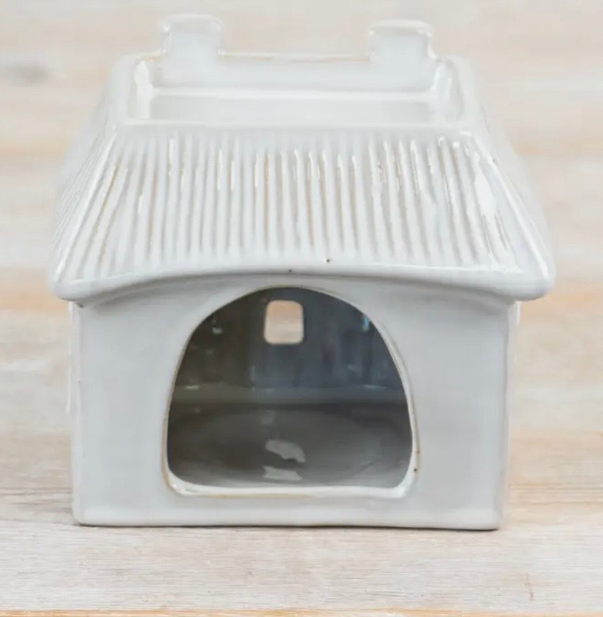 Cosy Cottage Ceramic Oil Burner